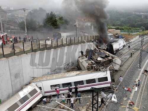 Nehoda vlaku, pri ktorej zahynulo 79 ľudí