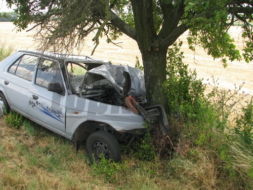 Polícia vyšetruje okolnosti tragickej dopravnej nehody