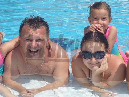 Ivan Uhliarik s rodinou na dovolenke. 