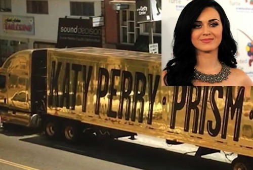 Zlatý kamión Katy Perry, ktorý propaguje jej nový album
