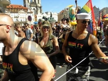 Prahou pochodovali tisíce homosexuálov