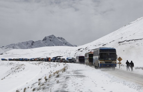 Nezvyčajne chladné počasie a sneh v Bolívii