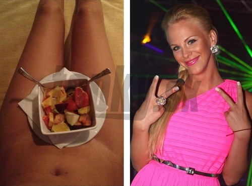 Barbora Balúchová na svojom profile na Facebooku odhodila zábrany a zverejnila fotku, na ktorej je úplne holá. Jej obnažený rozkrok zakrýva iba miska s ovocím. 