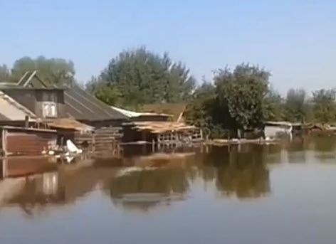 Záplavy vyhnali z domova tisícky ľudí