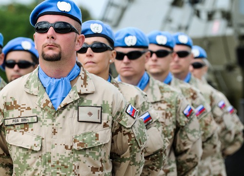 Slávnostný nástup vojakov odchádzajúcich do mierovej misie OSN UNFICYP. 