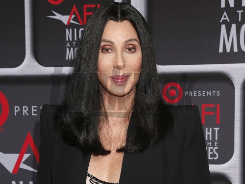 Speváčka Cher má na krku 70-tku. Pri pohľade na ňu to znie neuveriteľne. 