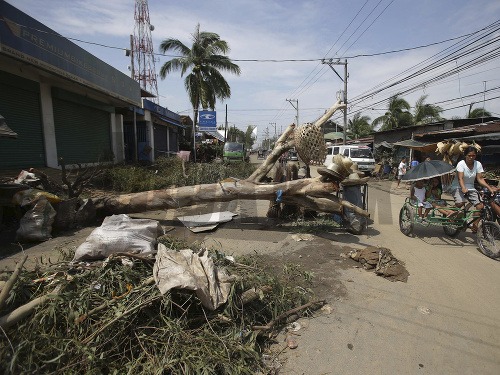 Tajfún sa cez víkend prehnal cez Filipíny