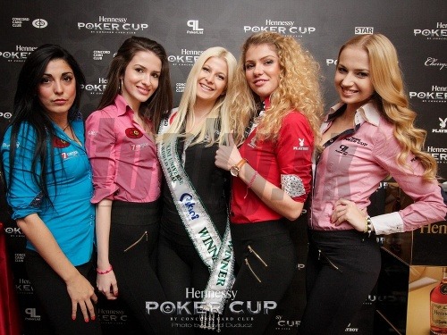 Najpríťažlivejšie dievča v plavkách na svete si zahralo v Bratislave poker