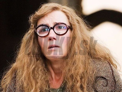 Emma Thompson ako mierne pomätená učiteľka veštenia z filmov o Harrym Potterovi.