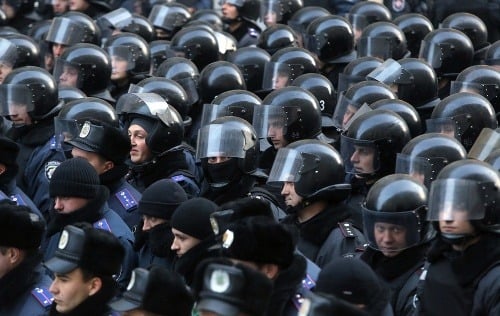 Do Kyjeva sa presunuli policajné posily z Krymu, situácia je zatiaľ pokojná