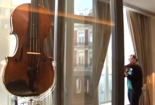 Kedysi ukradnuté husle Stradivarius sa vydražili za 1,65 milióna eur