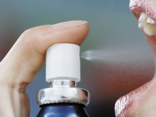 Aj s nepríjemným zápachom z úst si možno účinne poradiť