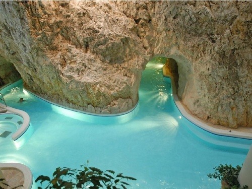 Kúpele Miskolc-Tapolca, Maďarsko