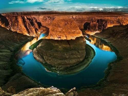 Horseshoe Band v Arizone je len jedna z prírodných krás, ktoré počas trekkingu môžete vidieť, USA