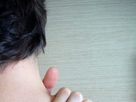 Až 70% dospelej populácie má skúsenosti s bolesťami krčnej chrbtice