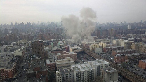 Mesto zahalil dym