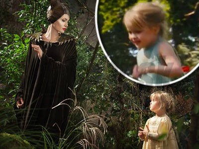 Angelina Jolie si do najnovšej snímky pretlačila maličkú dcérku Vivienne. Tá jej vyrobila veľmi roztomilé garde.