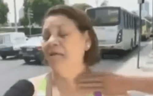 Muž sa pokúsil okradnúť Brazílčanku v priamom prenose