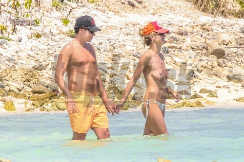 Heidi Klum na dovolenke v roku 2014, keď ešte tvorila pár s Vitom Schnabelom.