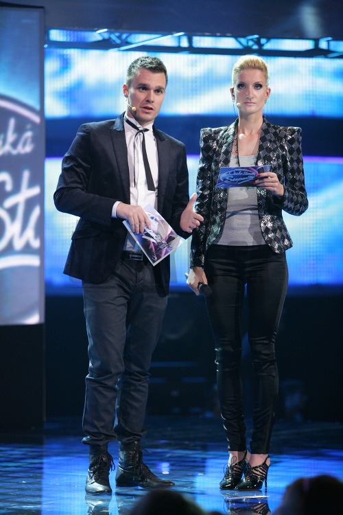 Leoš Mareš a Adela Vinczeová spolu moderovali SuperStar v roku 2009.