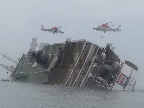 Potopený trajekt v Južnej Kórei