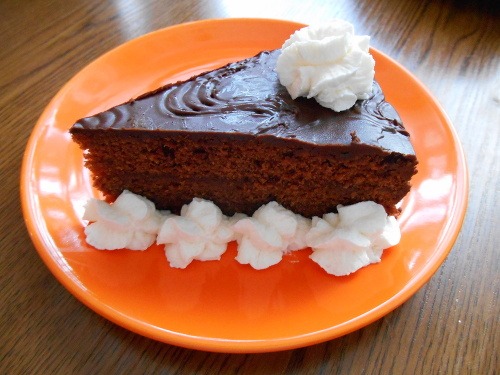 Chutná Sacherova torta je považovaná za viedenskú klasiku