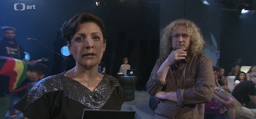 Moderátori Českej televízie program o Rómoch nezvládli.  