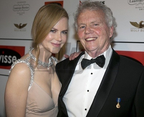 Nicole Kidman s otcom Anthonym, ktorému akoby z oka vypadla.