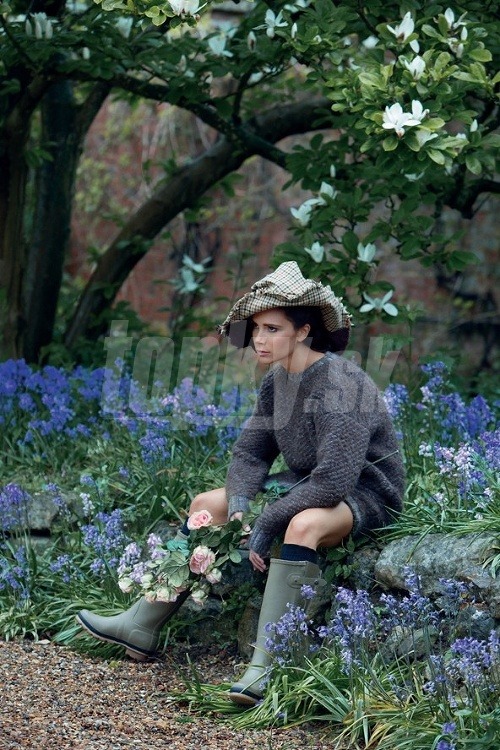 Victoria Beckham sa ako farmárka s umelými kvetmi stala terčom výsmechu.
