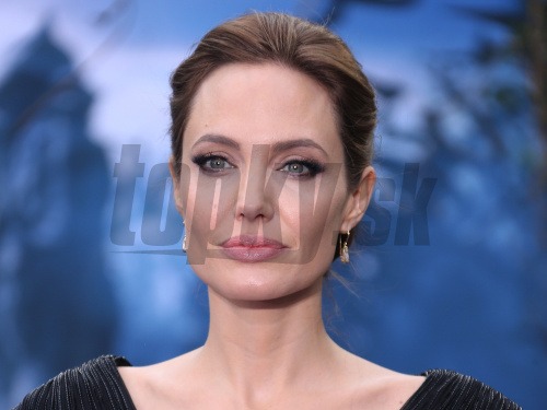 Angelina Jolie zasiahla smrť vojnového hrdinu. 