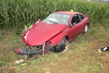  Dopravná nehoda pri obci Pruské si vyžiadala život 22-ročného vodiča