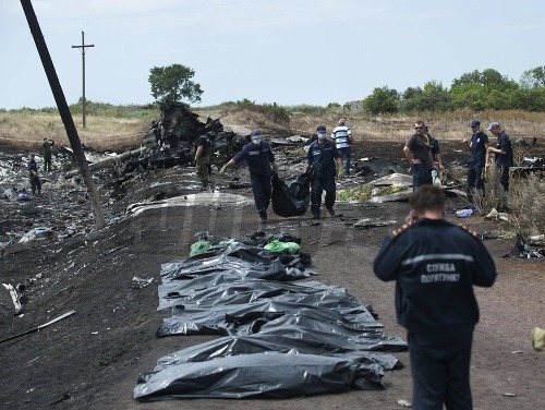 Záchranári už našli 251 tiel obetí leteckej havárie