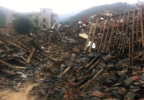 Počet obetí zemetrasenia v Číne vzrástol na 367