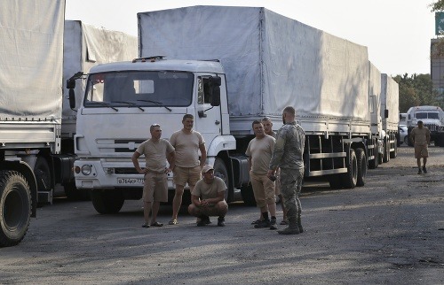 Nato znepokojuje ruský konvoj na území Ukrajiny. 