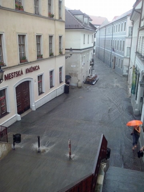 Bratislavu zaplavila voda.