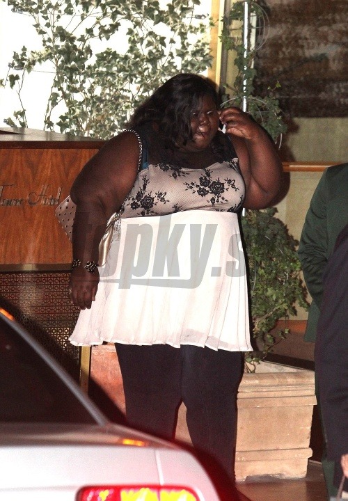 Obézna Gabourey Sidibe na desiatky kíl nadváhy zvysoka kašle.