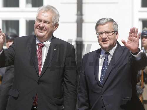 Miloš Zeman (vľavo) s poľským prezidentom Bronislawom Komorowskim