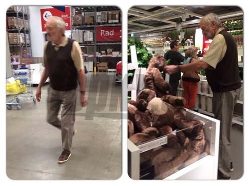 Nahodený Milan Lasica v nákupnom centre. Zaujal ho aj plyšový medvedík.