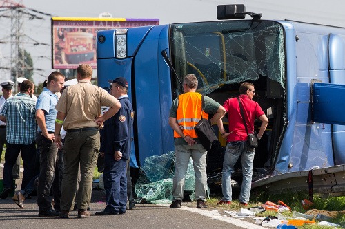 Havária autobusu na ceste zo Svätého Jura do Bratislavy