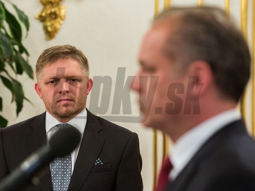 Premiér Robert Fico a prezident Andrej Kiska počas prijatia demisie odstupujúcej ministerky zdravotníctva a vymenovania nového ministra zdravotníctva prezidentom.