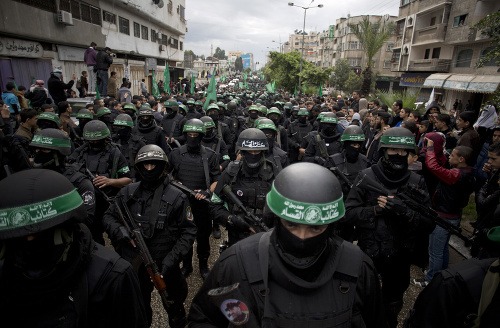 Prehliadka na počesť výročie Hamasu
