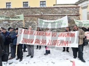 Protest pôvodných majiteľov pozemkov bývalého vojenského priestoru Javorina