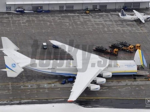  Antonov An-225 Mrija