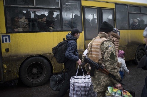 Evakuácia obliehaného mesta Debaľceve