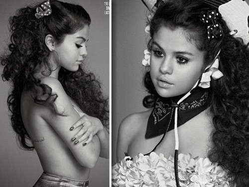 Selena Gomez vyzerá na vyzlečených fotkách až príliš detsky. 