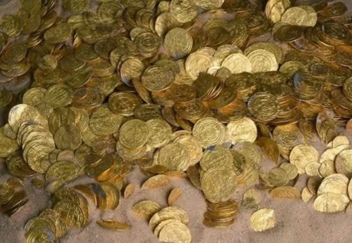 Na dne mora ležalo 2000 mincí z obdobia vlády Fátimovcov