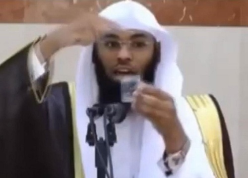 Saudskoarabský duchovný Bandar al-Khaibari má svoju teóriu o vesmíre.