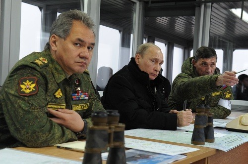 Putin na cvičení v Petrohrade v marci 2014, už vtedy mal plány 
