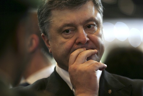 Porošenko údajne dohodol v emirátoch dodávky zbraní na Ukrajinu.