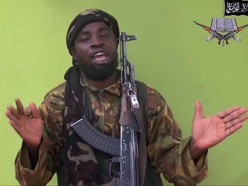 Vodca Boko Haram Abubakar Shekau prostredníctvom audiozáznamu v mene Boko Haram údajne prisahá vernosť 